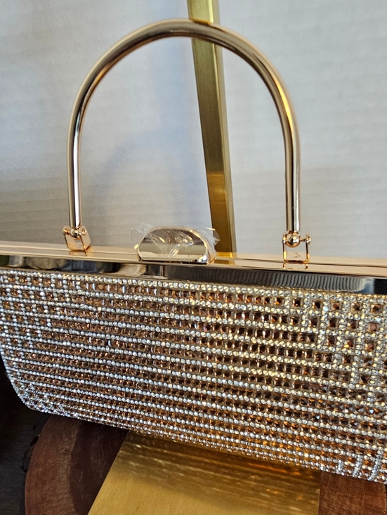 Prezzo Handbags - Prezzo Gold Tone Metal Rhinestone Crystal Clutch Evening Bag Crossbody Chain Nwt